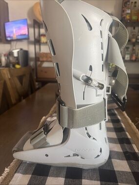 Aircast XP Walker Walking Boot Size Small